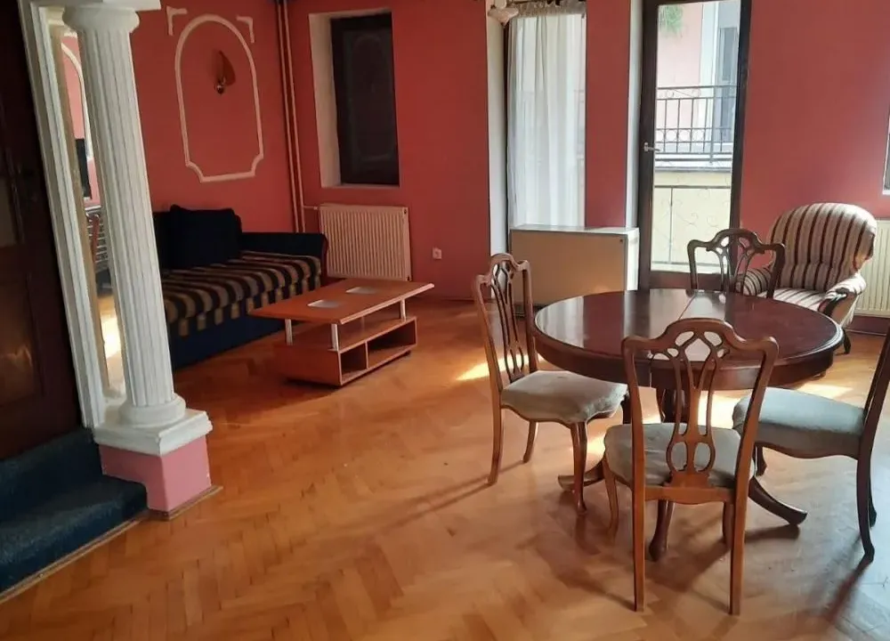 Prodaja, kuća, 246m², Zemun Sve Podlokacije, Beograd