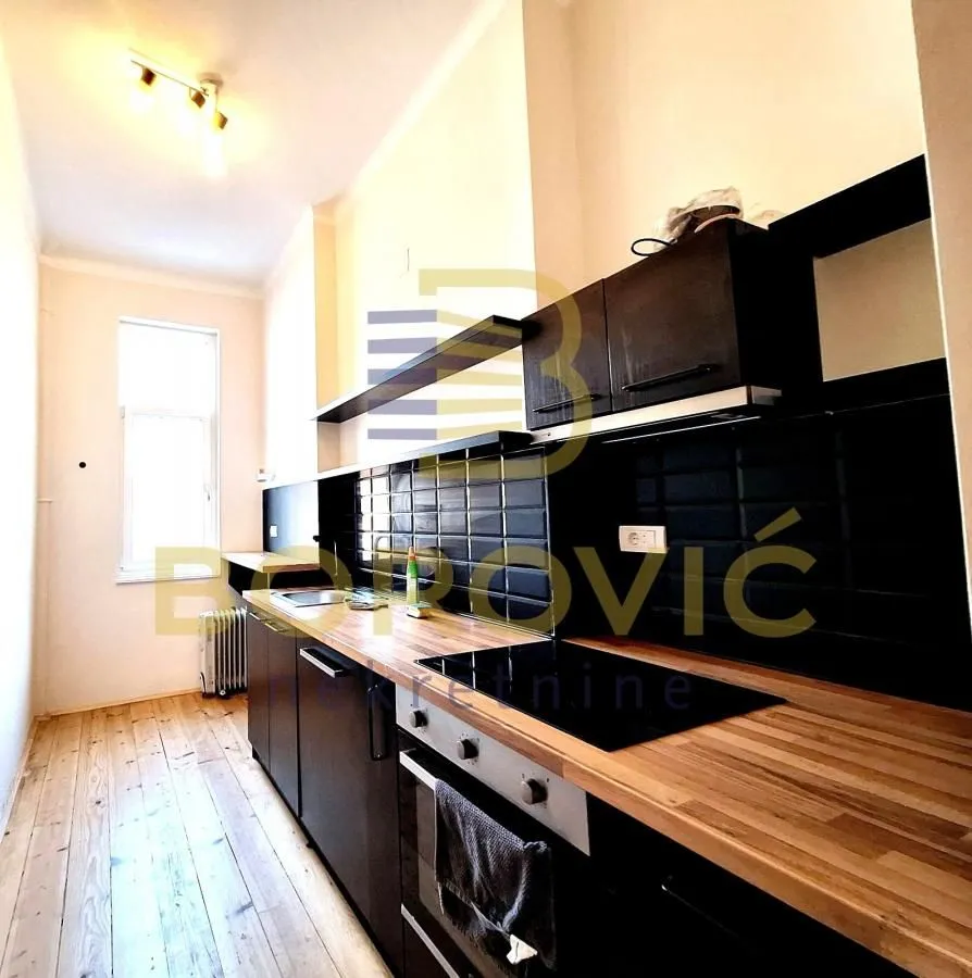 Prodaja, stan, 160m², Stari Grad, Beograd