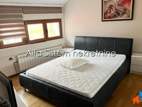 Izdavanje, četvorosoban stan, 120m², Neimar, Vračar Sve Podlokacije - image 9