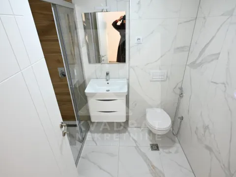 Izdavanje, dvosoban stan, 64m², Zagorič, Podgorica - image 12