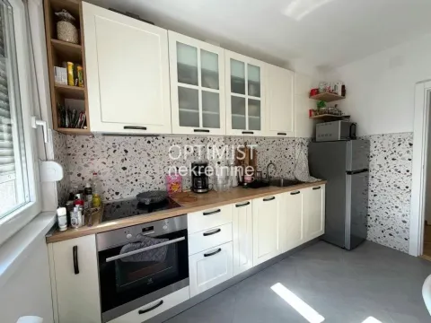 Rent, two bedroom apartment, 53m², Slavija, Vračar Sve Podlokacije - image 6