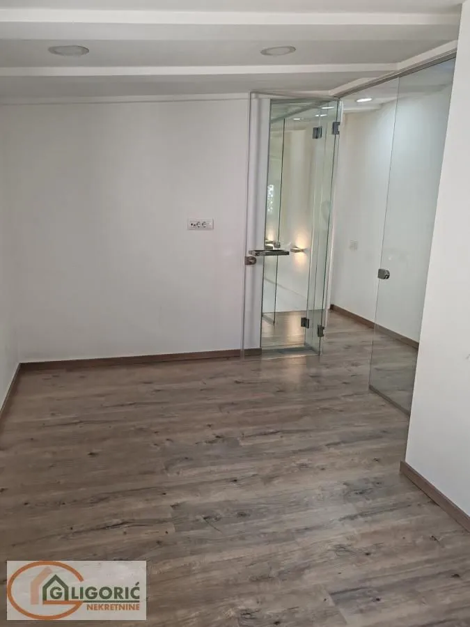 Prodaja, trosoban stan, 72m², Profesorska Kolonija, Palilula Sve Podlokacije