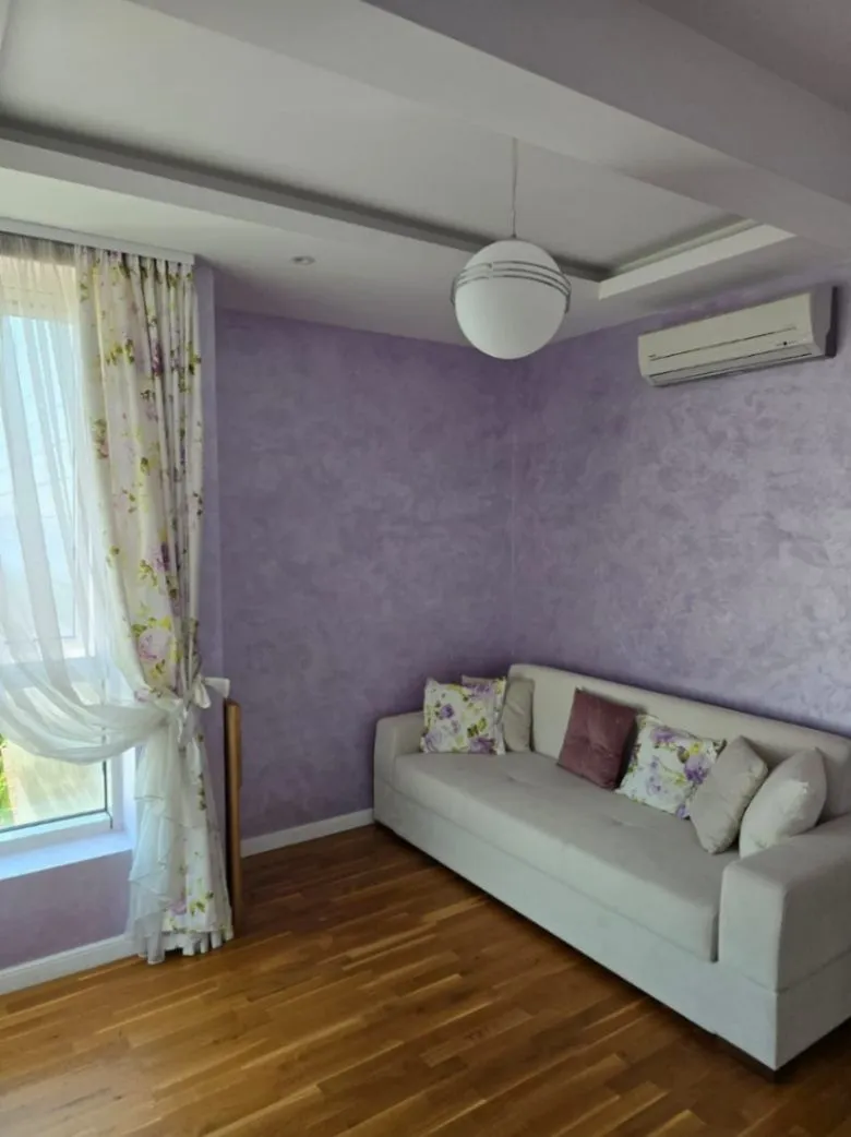 Sale, four bedroom apartment, 115m², Bečići, Budva
