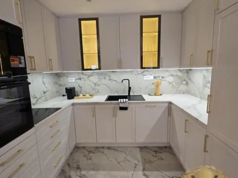 Izdavanje, trosoban stan, 114m², Vračar Hram, Vračar Sve Podlokacije - image 9