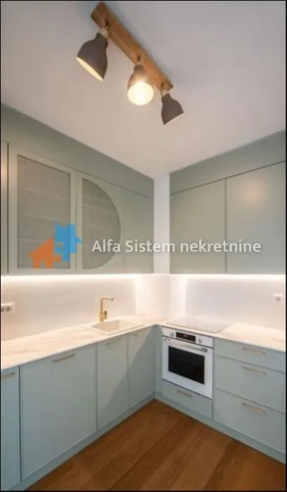Rent, three bedroom apartment, 100m², Vračar Sve Podlokacije, Beograd