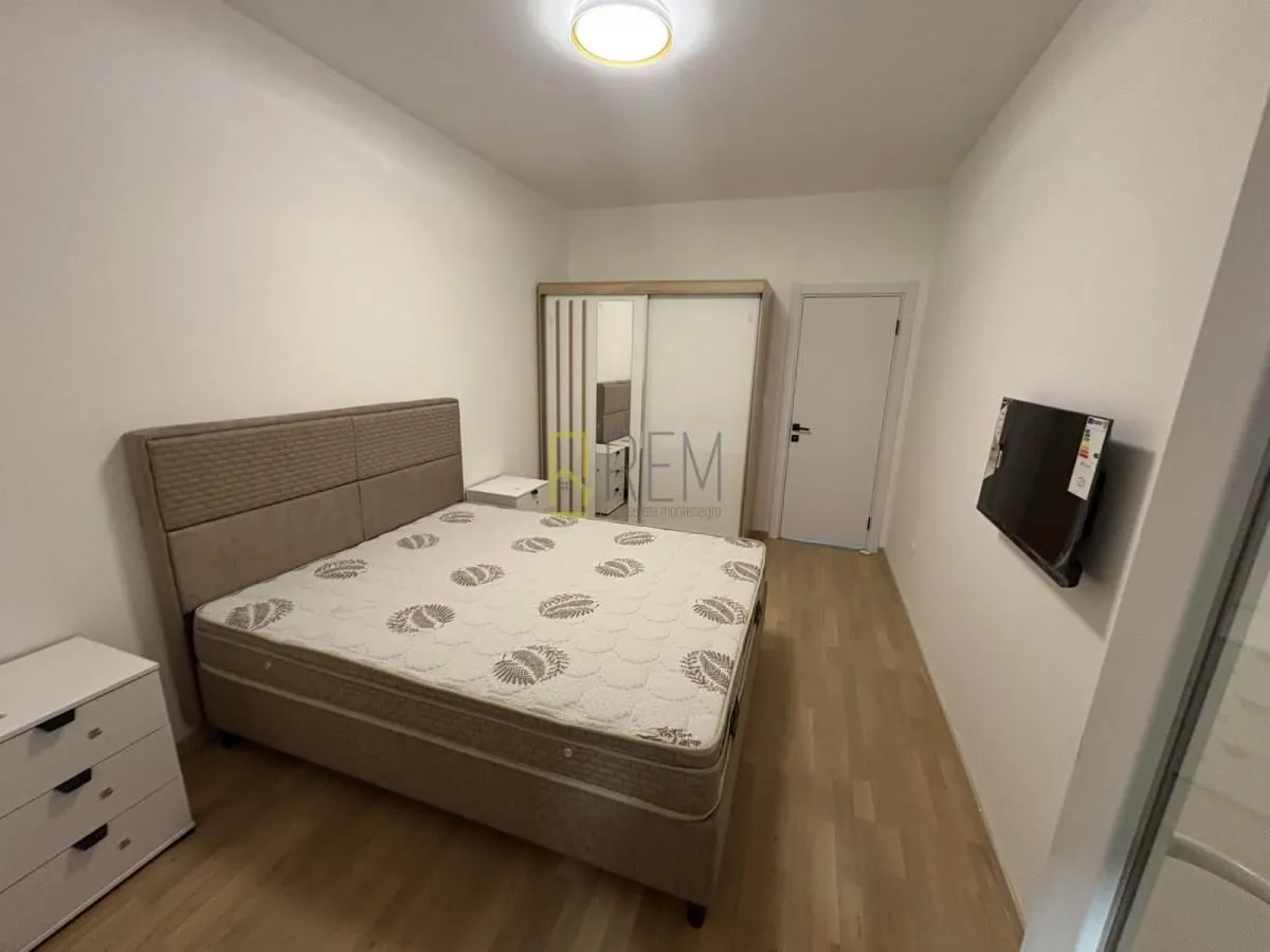Prodaja, dvosoban stan, 79m², Momišići, Podgorica