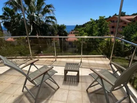 Prodaja, kuća, 217m², Petrovac, Budva - image 9