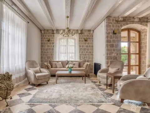 Prodaja, kuća, 500m², Reževići, Budva - image 10