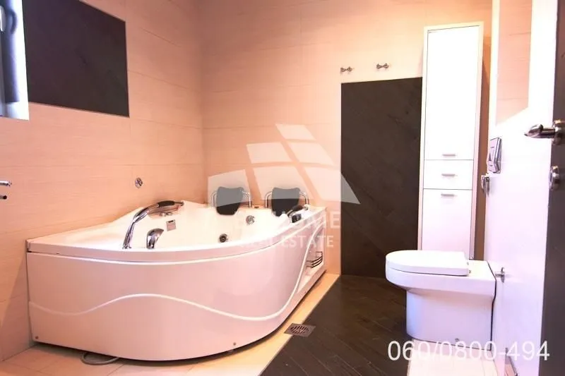 Sale, four bedroom apartment, 109m², Stari Grad, Beograd
