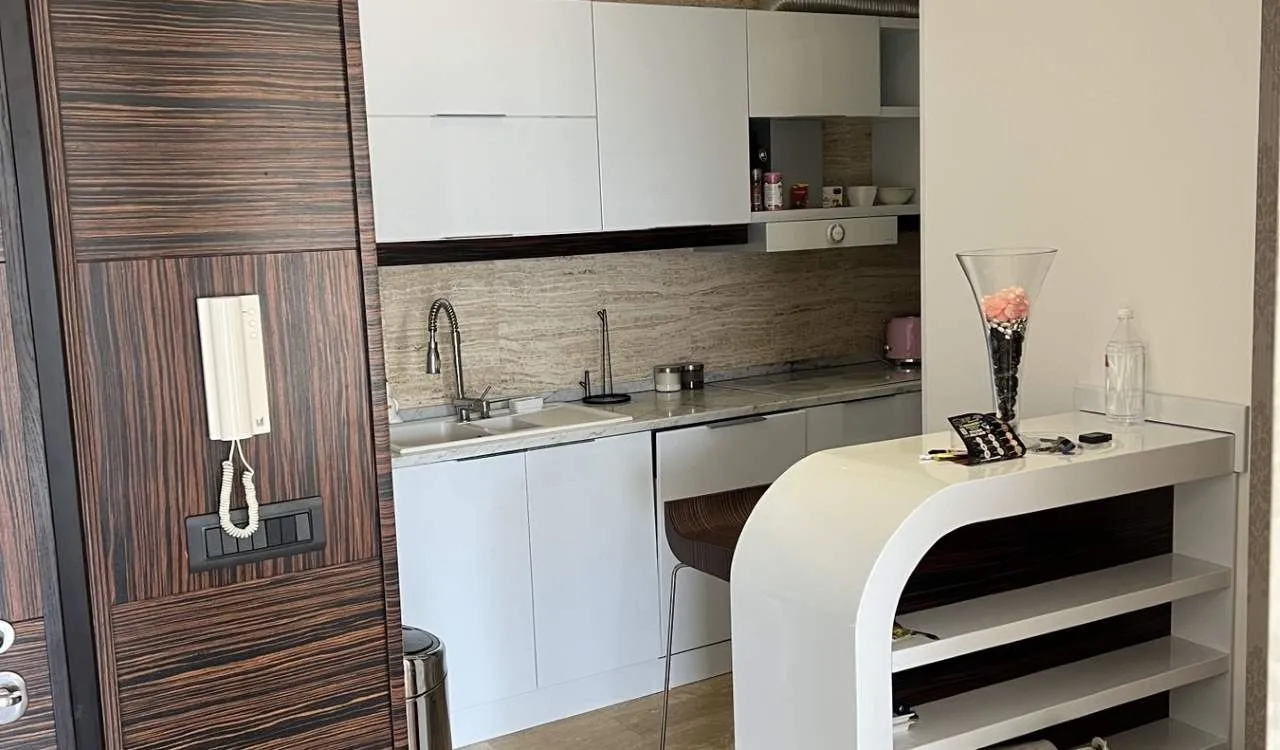 Izdavanje, trosoban stan, 125m², Rozino, Budva