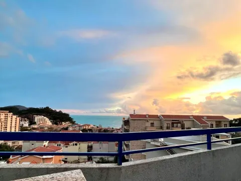 Sale, two bedroom apartment, 88m², Petrovac, Budva - image 3