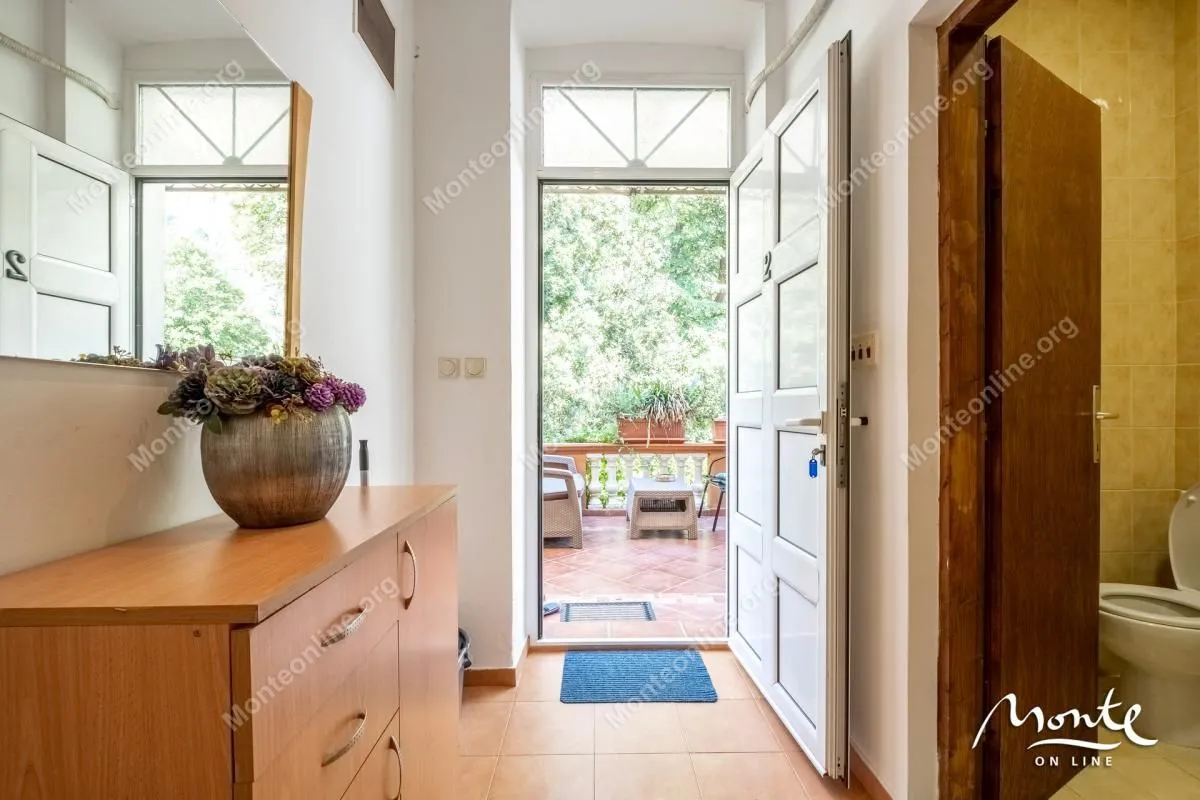 Sale, house, 112m², Risan, Kotor