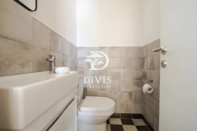 Sale, four bedroom apartment, 121m², Novi Beograd Blok 28, Novi Beograd Sve Podlokacije