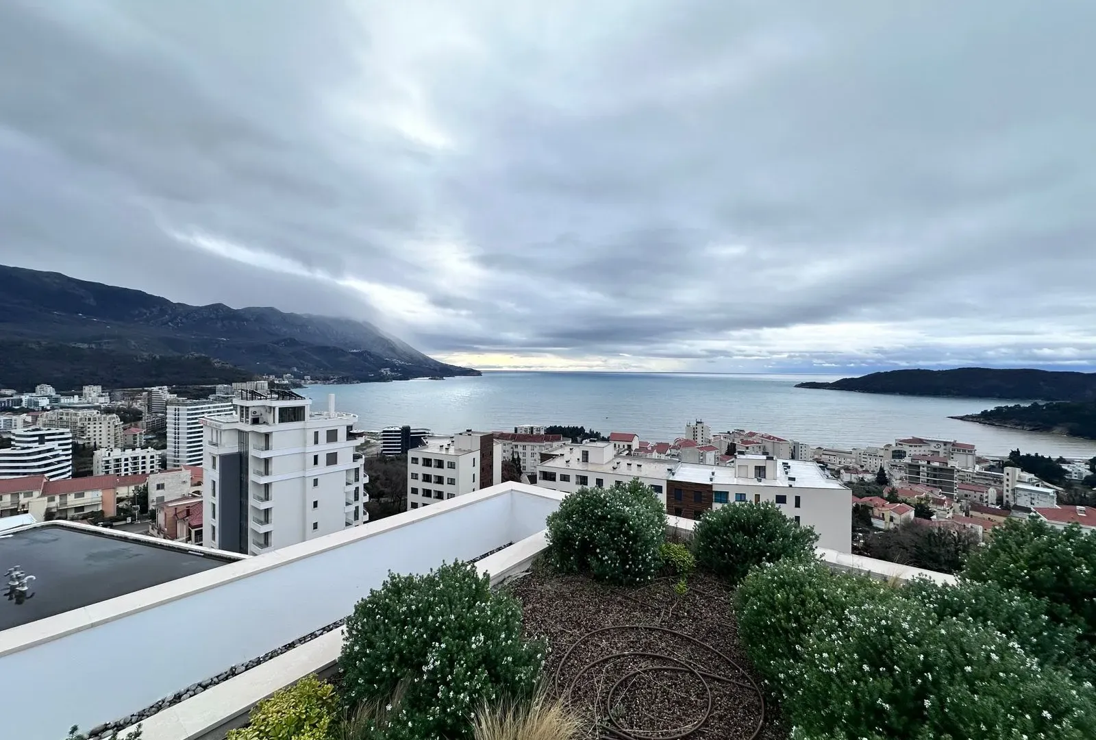 Sale, one bedroom apartment, 54m², Bečići, Budva