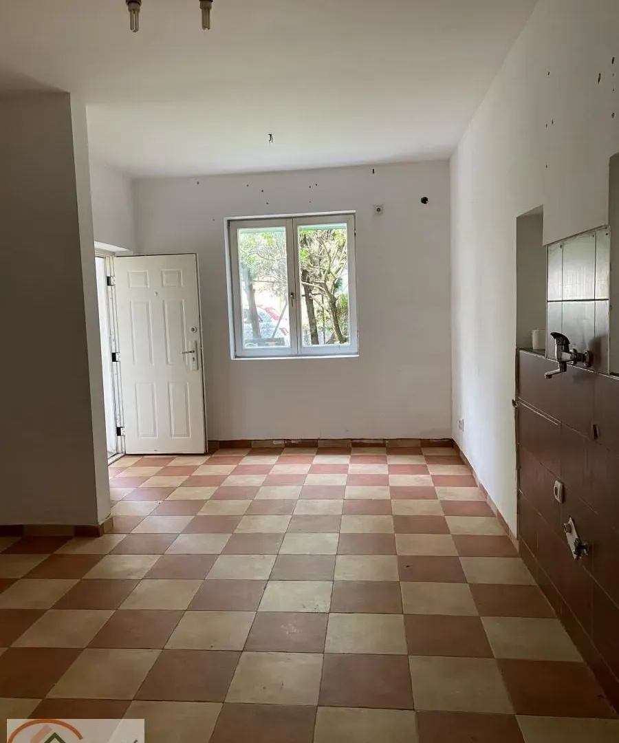 Izdavanje, dvosoban stan, 73m², Vračar Sve Podlokacije, Beograd
