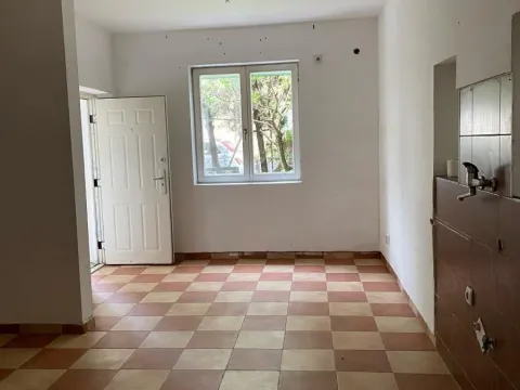 Stan in Vračar Sve Podlokacije