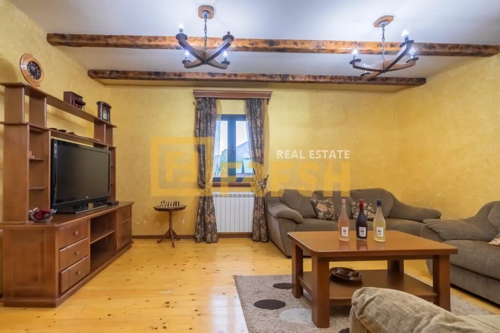 Prodaja, kuća, 300m², Žabljak, Crna Gora