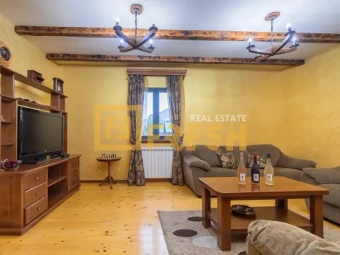 Prodaja, kuća, 300m², Žabljak, Crna Gora - image 5