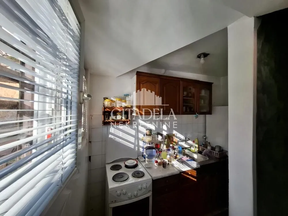 Sale, two bedroom apartment, 55m², Brace Jerković, Voždovac Sve Podlokacije