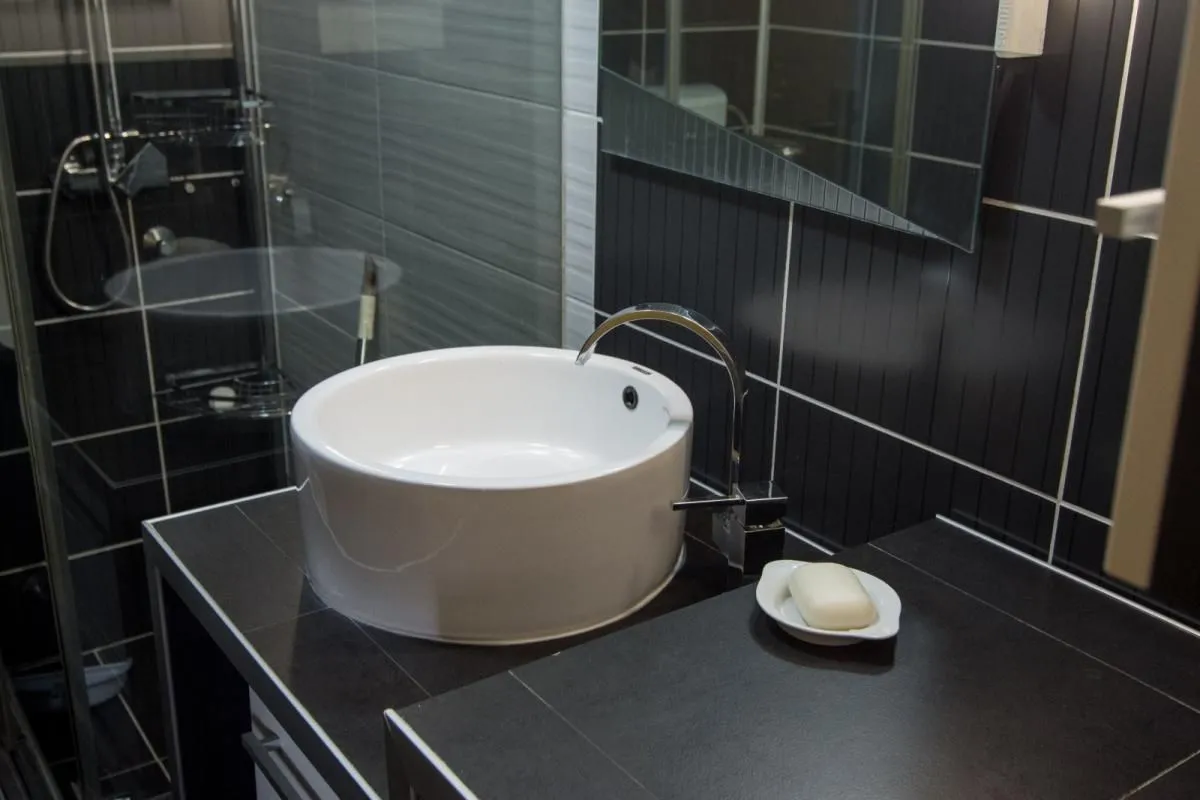 Izdavanje, dvosoban stan, 47m², Centar, Niš