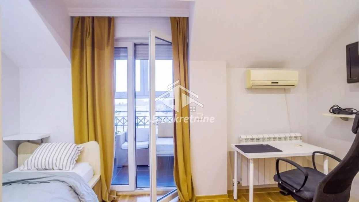 Rent, four bedroom apartment, 140m², Đeram Pijaca, Beograd