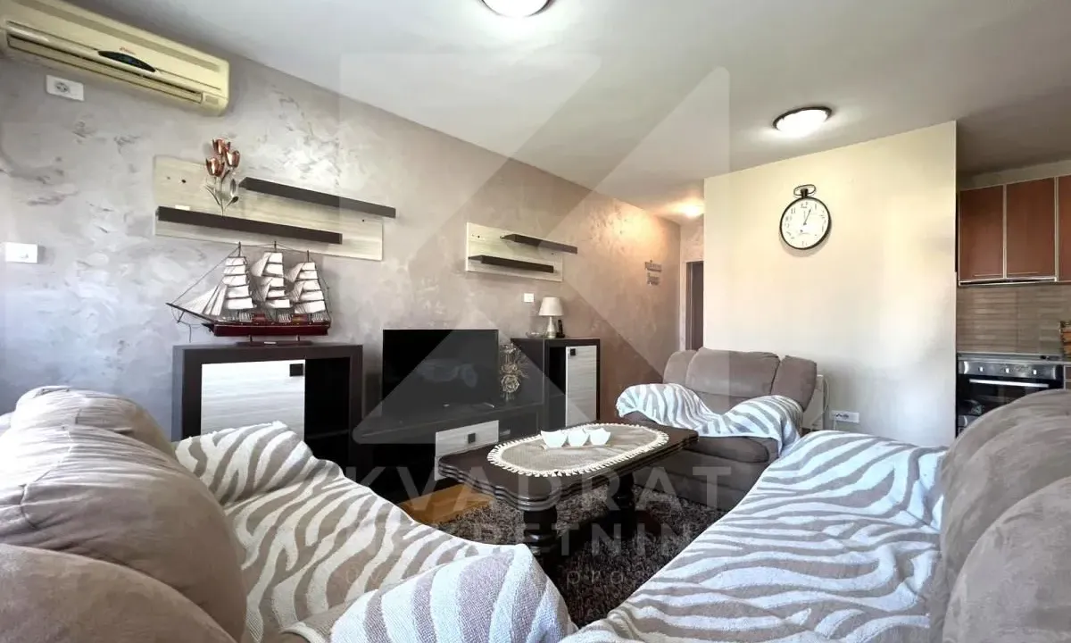 Rent, one bedroom apartment, 43m², 1 maj, Podgorica