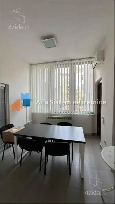 Rent, office space, 223m², Kalenić Pijaca, Vračar Sve Podlokacije