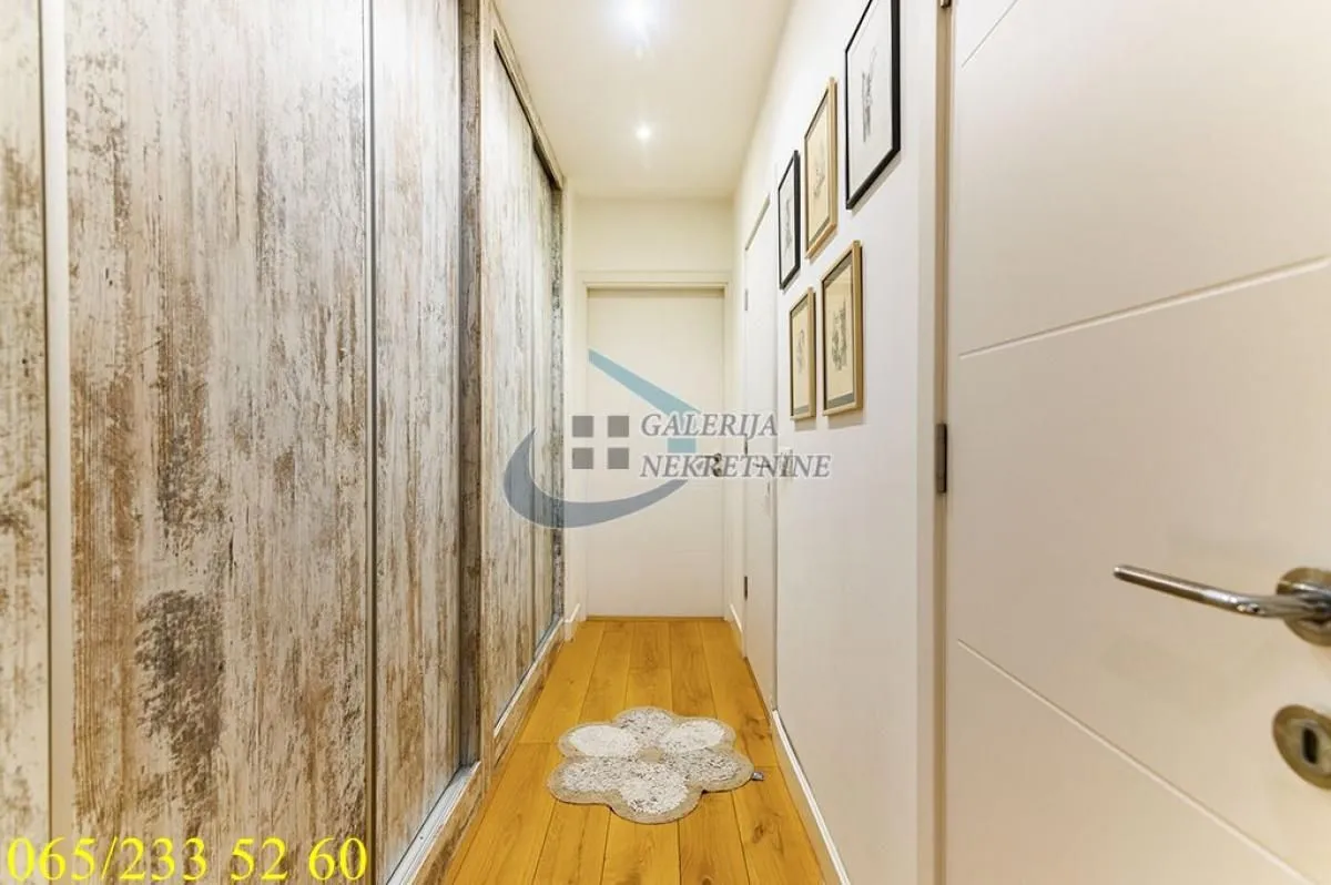 Sale, three bedroom apartment, 95m², Stari Grad, Beograd