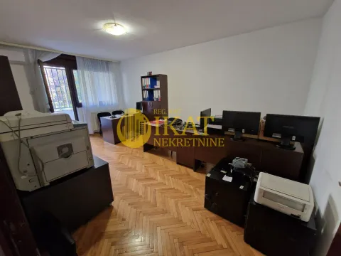 Izdavanje, poslovni prostor, 97m², Čukarica, Beograd - image 3