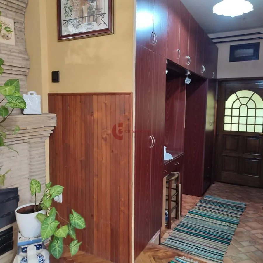 Prodaja, kuća, 210m², Novo Selo, Subotica