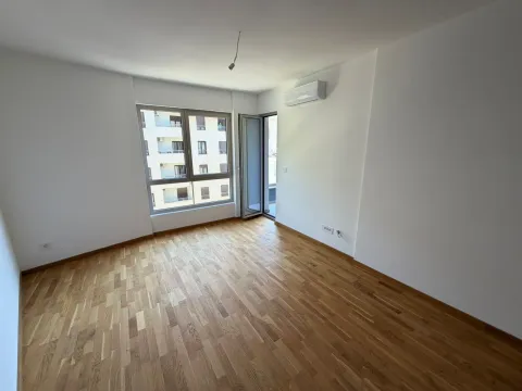 Sale, one bedroom apartment, 44m², Bečići, Budva - image 3