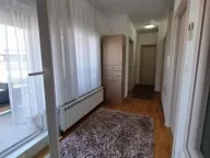 Izdavanje, četvorosoban stan, 100m², Centar, Novi Sad - image 18