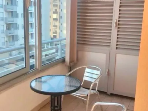 Izdavanje, garsonjera, 36m², City Kvart, Podgorica - image 7