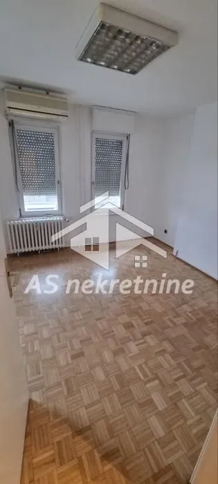 Izdavanje, stan, 110m², Novi Beograd Sve Podlokacije, Beograd