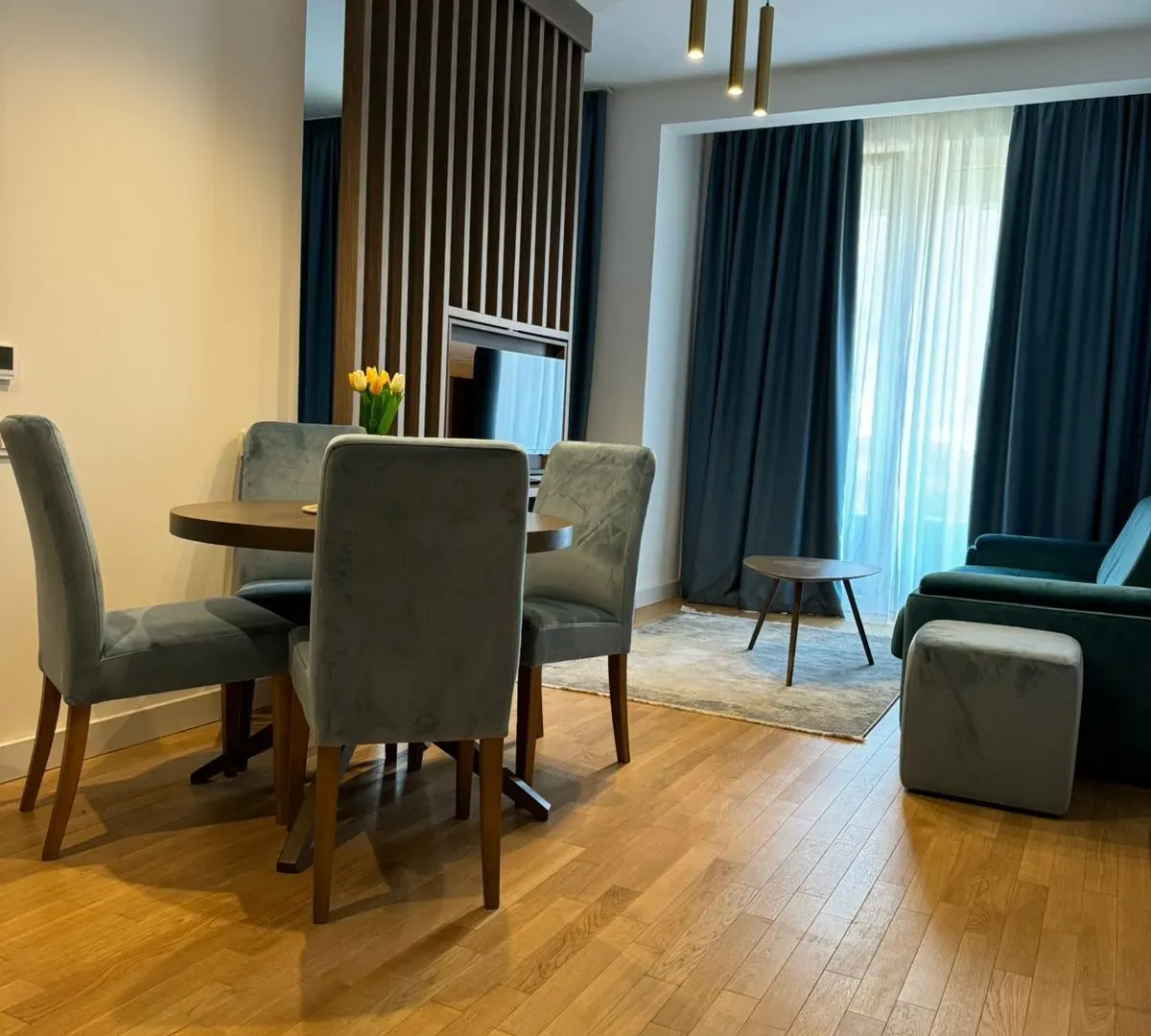 Izdavanje, jednosoban stan, 50m², Bečići, Budva