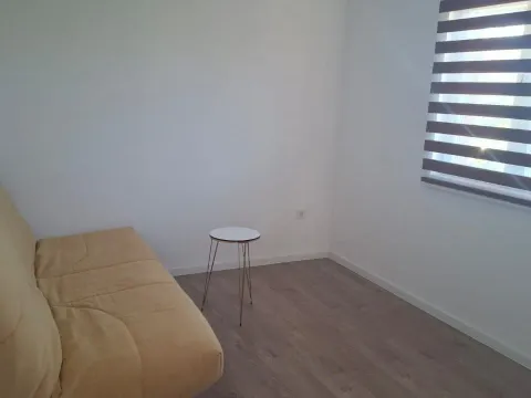 Izdavanje, dvosoban stan, 60m², Zabjelo, Podgorica - image 4