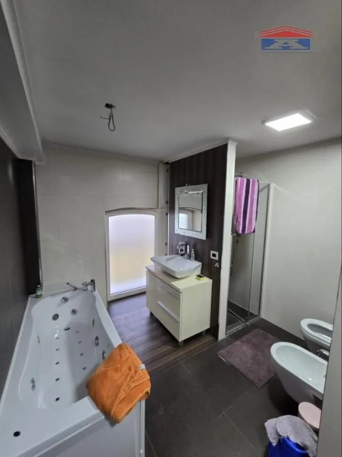 Rent, office space, 119m², Centar, Novi Sad