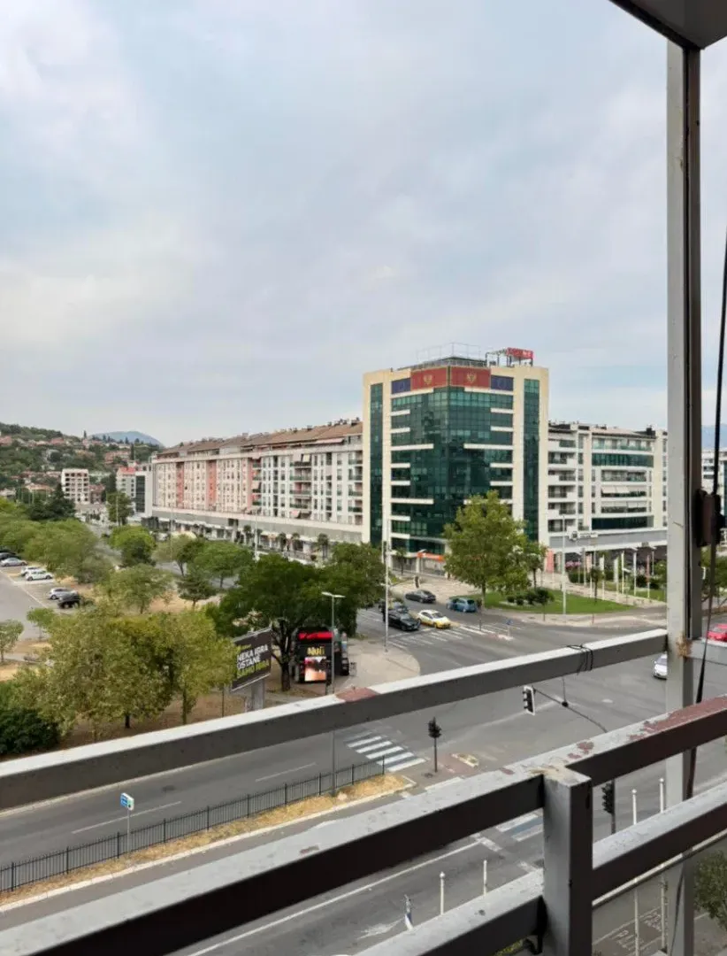 Rent, three bedroom apartment, 95m², Kod Capital Plaze, Podgorica