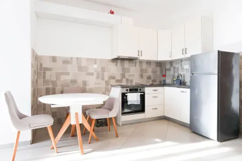 Rent, one bedroom apartment, 40m², Bečići, Budva - image 3