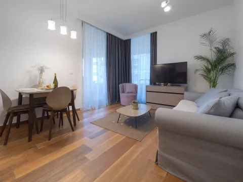 Rent, one bedroom apartment, 50m², Centar, Budva - image 2