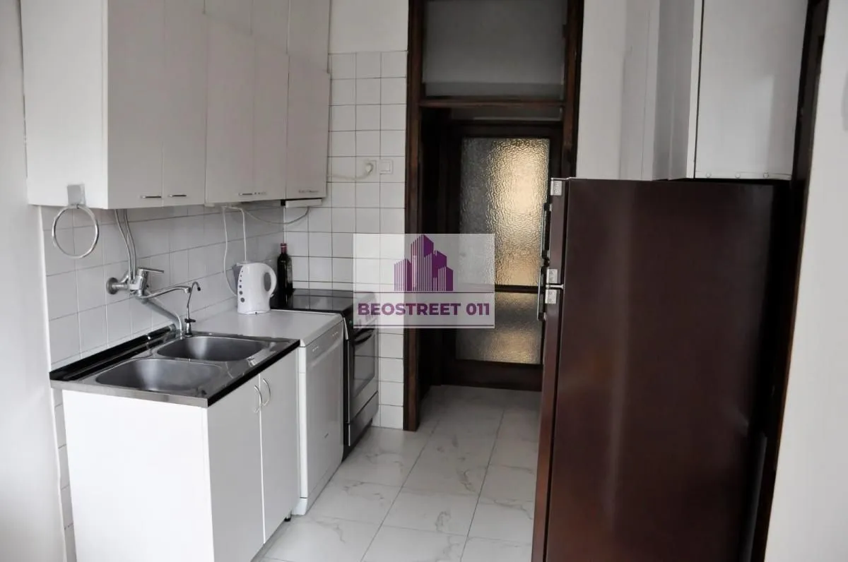 Sale, three bedroom apartment, 82m², Vračar Hram, Vračar Sve Podlokacije