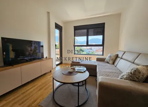 Rent, one bedroom apartment, 44m², Šušanj, Bar - image 11