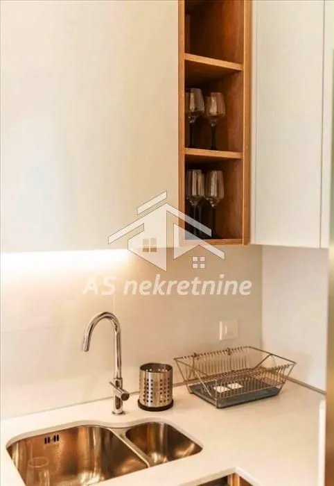 Rent, three bedroom apartment, 86m², Savski Venac, Beograd