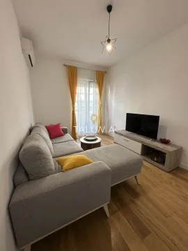 Rent, one bedroom apartment, 43m², City Kvart, Podgorica - image 1