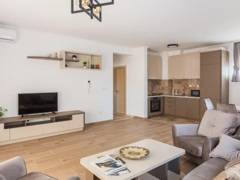 Sale, one bedroom apartment, 87m², Pržno, Budva - image 1