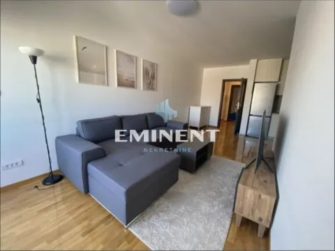 Izdavanje, dvosoban stan, 44m², Đeram Pijaca, Beograd - image 3