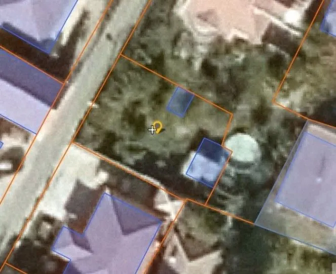 Prodaja, plac, 340m², Tološi, Podgorica