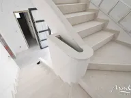 Prodaja, kuća, 261m², Reževići, Budva - image 19