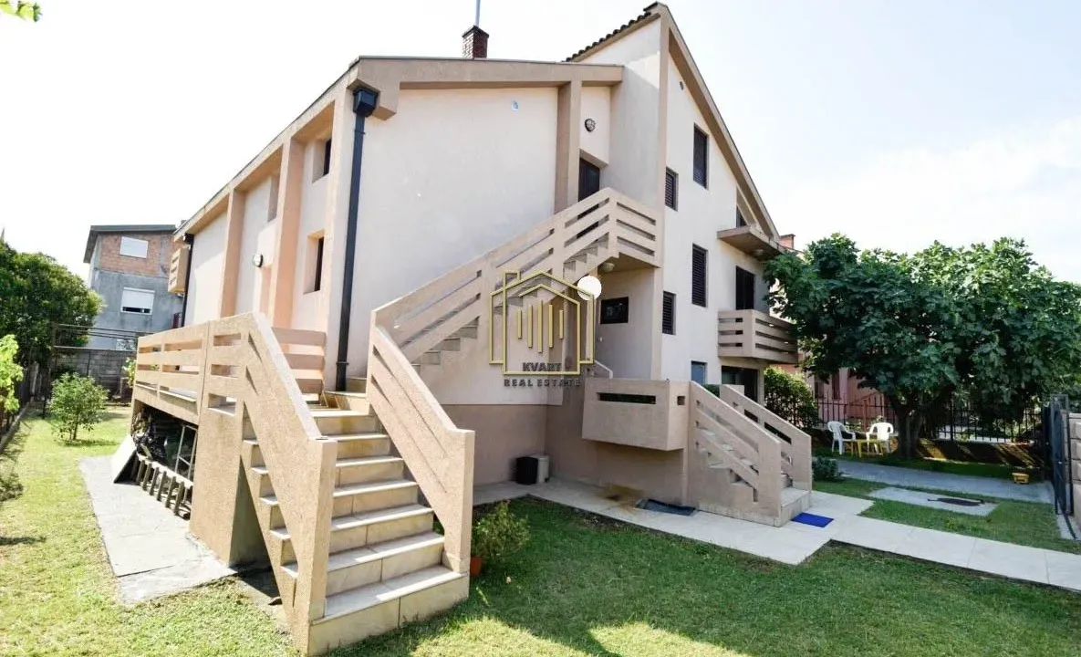 Prodaja, kuća, 260m², Stari Aerodrom, Podgorica