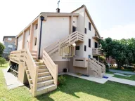 Prodaja, kuća, 260m², Stari Aerodrom, Podgorica - image 1